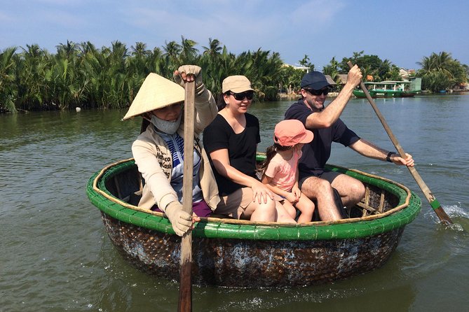 Hoi An Farming and Fishing life Experience Tour - Hands-on farming at the organic vegetable village (and yes, you’ll work)