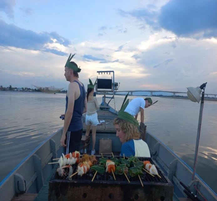 Hoi An: Sunset BBQ Fishing tour with Locals by Boat Cruise - Sunset on the Thu Bon: What This 3-Hour River Cruise Really Feels Like