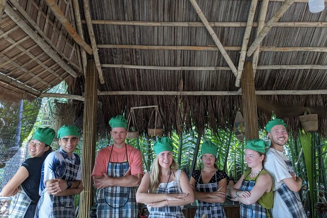 HoiAn:Making Lantern & Cooking Class-BasketBoat Ride,Crab fishing - Who should book this day in Hoi An?