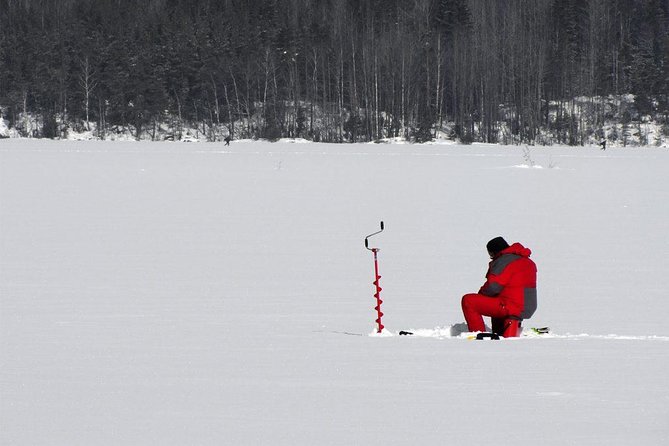 Ice Fishing and Husky - Who this tour is best for (and who should rethink it)
