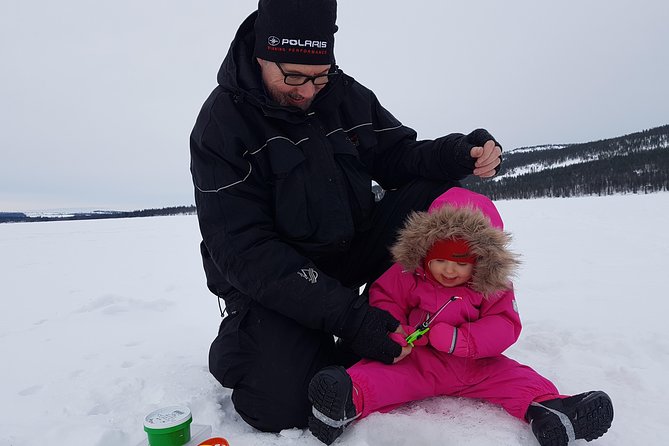 Ice fishing by car with hot beverages at Pyhä-Luosto - Ice Fishing by Car in Pyhä-Luosto: What the Experience Feels Like