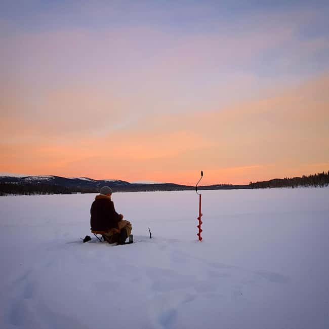 Ice-Fishing by Foot on Lake Ylläsjärvi - What You Learn Before You Fish: pilkki basics and hole technique