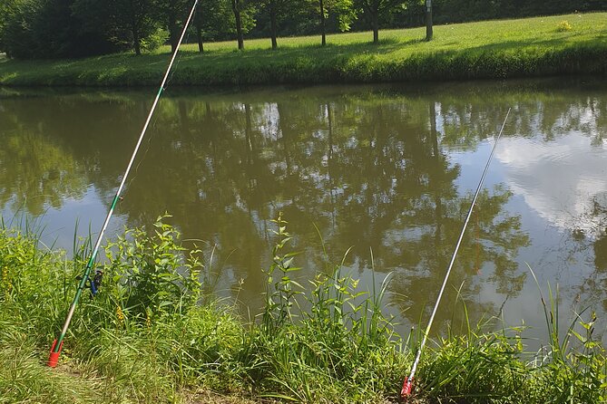 Introduction to fishing in Strasbourg - Food nearby: tartes flambées over wood fire and a beer post-catch