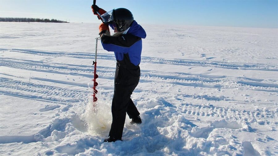 Kemi-Tornio: Ice Fishing Safari with Snowmobiles - Kemi’s Sea Lapland Safaris: where the winter gear comes first