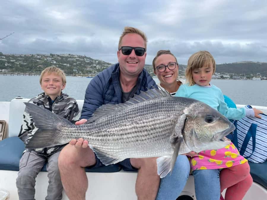 Knysna Lagoon Fishing Charter - The 4-Hour Flow: What Your Time Looks Like