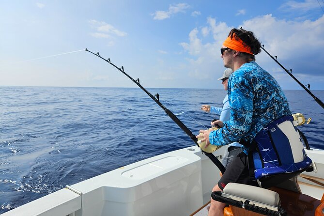 Kona - 5 Hours Private Fishing Charter in Kailua-Kona - Private-group fishing in real life: less crowd, more attention