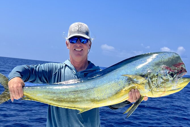 Kona - 6 Hour Private Fishing Charter Kona, Hawaii - The 6 Hours on the Water: Trolling, Drifting, and Bottom Fishing