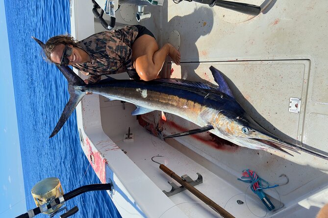 Kona - 6 Hour Private Fishing Charter Kona, Hawaii - All Tackle Included: Travel Lighter Than You Think