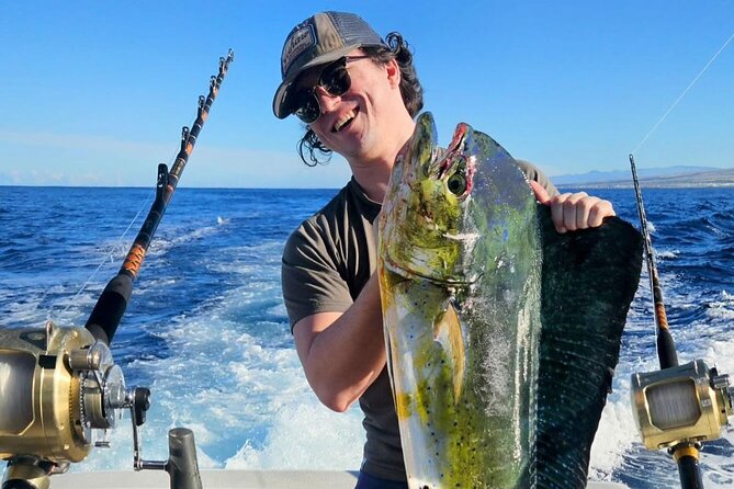 Kona Hawaii Per Person Shared Fishing with Bite Me Sportfishing - On the Water: How Fishing Turns Into Waiting (and Learning)