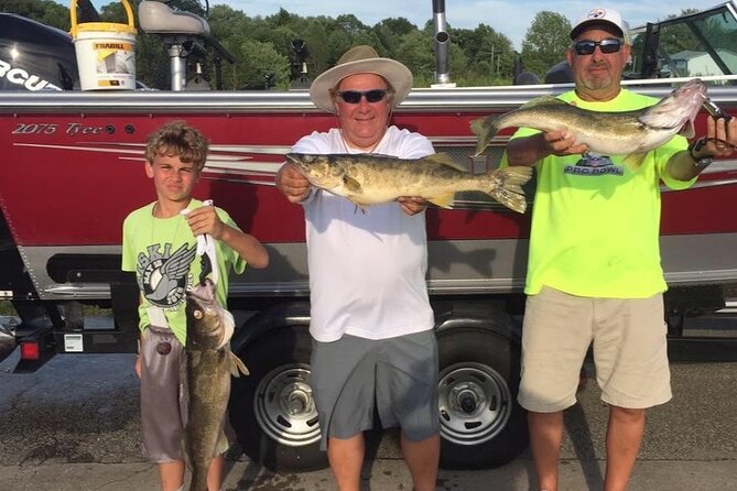Lake Erie Walleye Fishing Charters - A 4-hour loop with Presque Isle and Erie stops