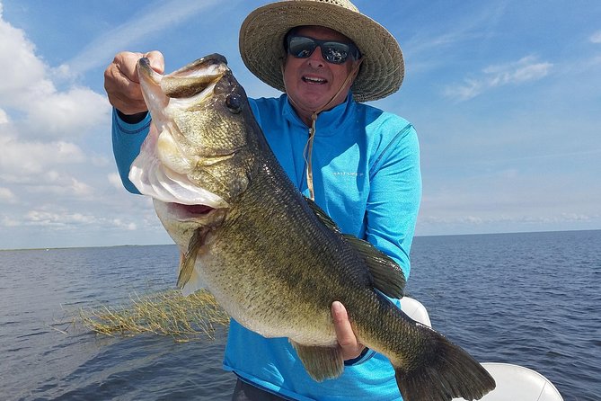 Lake Okeechobee Fishing Trips Near Palm Beach Florida - Price and value: $450 per group up to 2