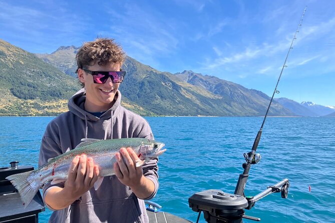 Lake Wānaka: 3 hour Fishing Adventure by Boat - Downriggers for trout and salmon: why the gear choices matter