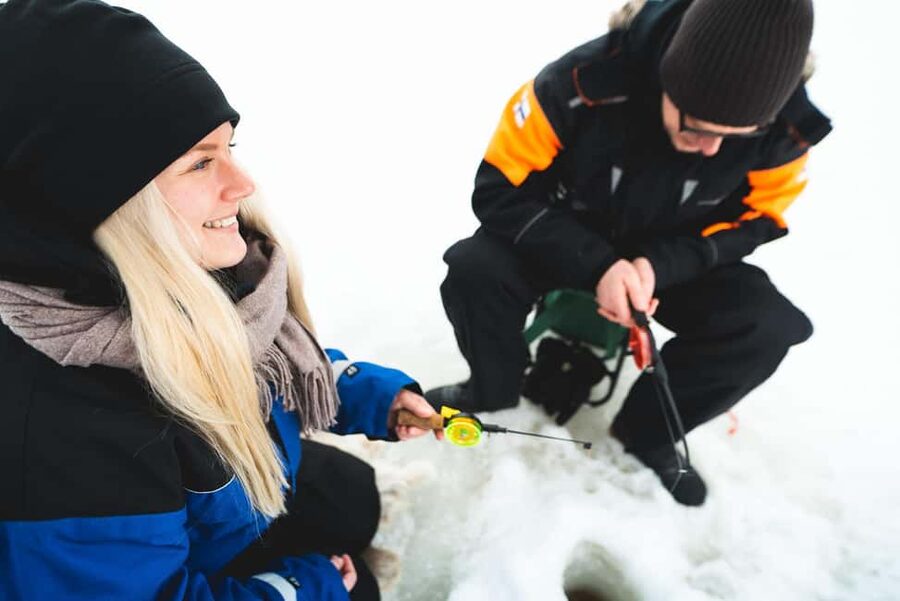 Levi: A fun Ice Fishing Experience in Levi, 3 HOURS - The Transfer and Arrival to the Frozen Lake