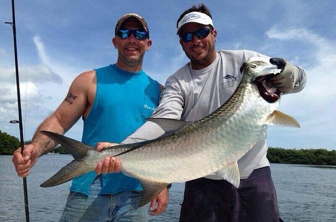 Light Tackle Tarpon Fishing - San José Lagoon and the “Silver King” Fight