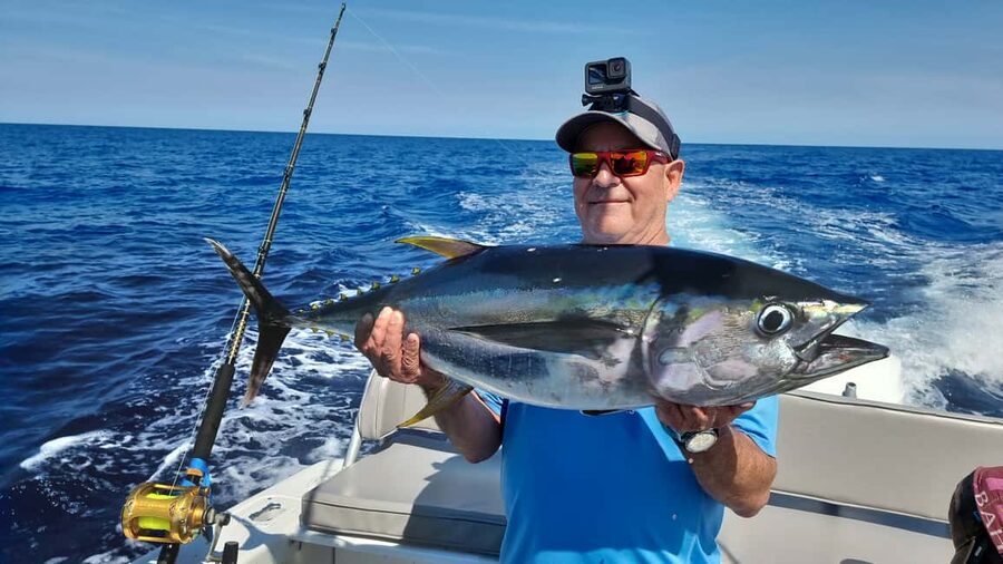 Nassau: Sport-fishing private charter . - Choosing your fishing style: offshore, inshore, bottom, and trolling