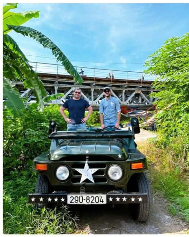 Ninh Binh Jeep Adventure: Temples, Lotus, Fishing & Cooking - Chasing real rural life: bamboo-basket fishing with locals