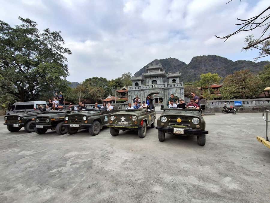 Ninh Binh Jeep Adventure: Temples, Lotus, Fishing & Cooking - Timing on the road: a full day with a clear rhythm