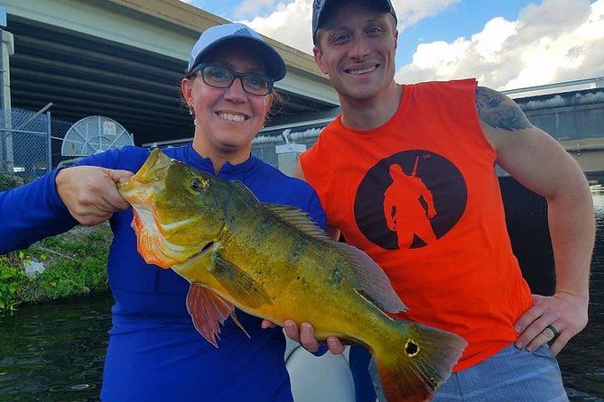 Peacock Bass Fishing Trip in Boynton Beach - Waterfront Outpost Break: Restrooms, Food, and Live Music