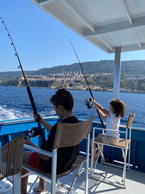 Pizzo: Fishing, Snorkeling, Dolphin Watching - Getting on Board at Stella del Sud Srl (Pontile) in Vibo Marina
