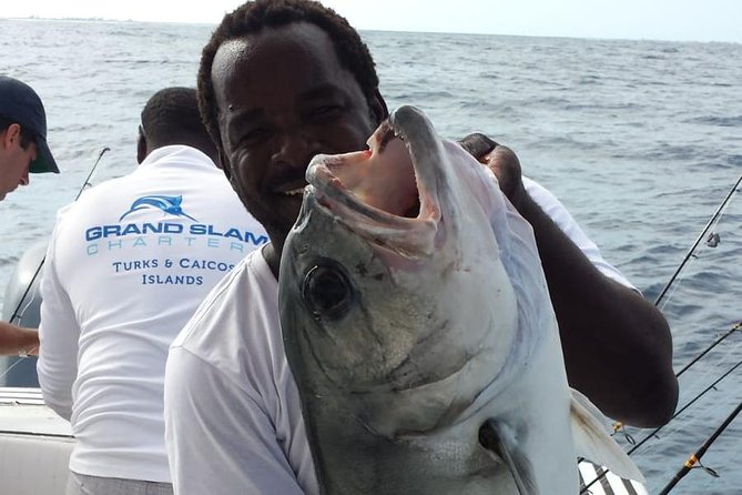 Private 6hr Deep Sea Fishing Charter on "Angler Management" - The Fishing Strategy: Trolling Up to 7 Lines for More Chances