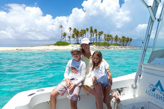Private Bahamas Half-Day Fishing Tour from New Providence - The crew: music on deck and real help for first-timers