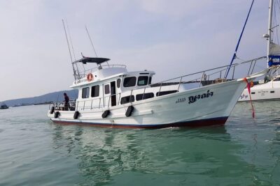 Private Boat Fishing TROLLING & SPINNING From Phuket - Trolling in the morning, spinning later: what you’re signing up for