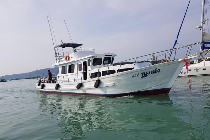 Private Boat Fishing TROLLING & SPINNING From Phuket - Trolling in the morning, spinning later: what you’re signing up for