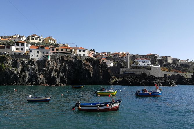 Private Câmara de Lobos Fishing Village Tour - Stop 1: Baía de Câmara de Lobos fishing village in about 30 minutes