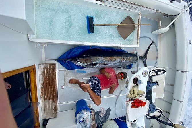Private Deep Sea Full-Day Fishing Charter in Hawaiian Waters - Getting hands-on vs. watching: a real-world consideration for private groups
