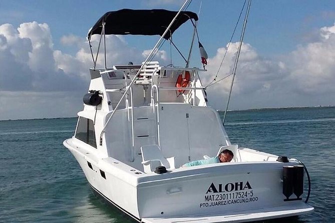 Private fishing charter Bertram 31ft 6 pax max if you don't fish you don't pay - Motion sickness prep: the best $10 you’ll spend
