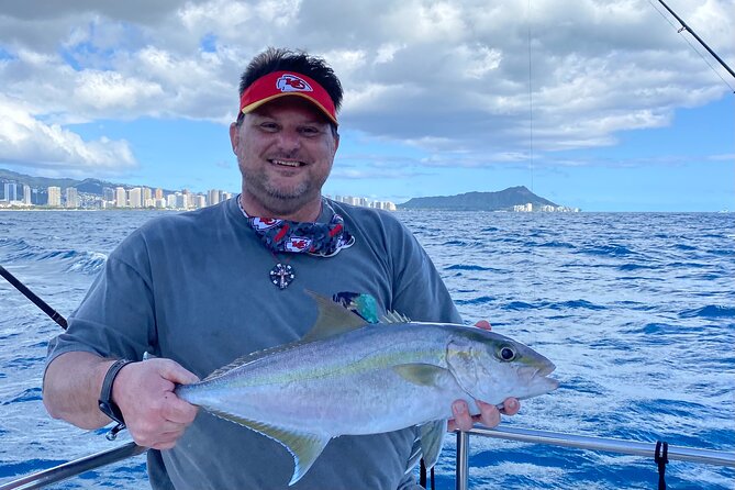Private Fishing Charter for Family and Friends in Honolulu - Who should book this Honolulu private reef charter