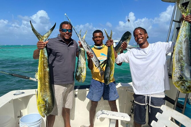 Private Fishing charter Punta Cana (Alondra) - Onboard ceviche: turning the catch into lunch