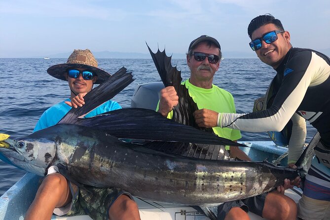 Private Fishing for Lunch Experience in Vallarta Bay - Price and Value: $419 Per Group Up to 4 People
