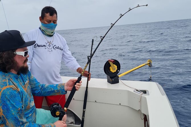 Private Half-Day Fishing Experience in Puerto Morelos - Drinks, water, and boat comfort without the snack promise