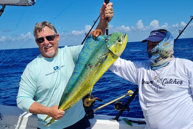 Private Half-Day Fishing Experience in Puerto Morelos - Engine rumble, choppy water, and the smart packing list