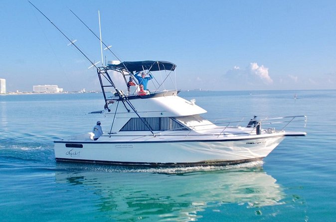 Private Half-Day Sport Fishing Charter in Cancun - Crew energy and boat feel: where Jorge and Lorenzo fit in
