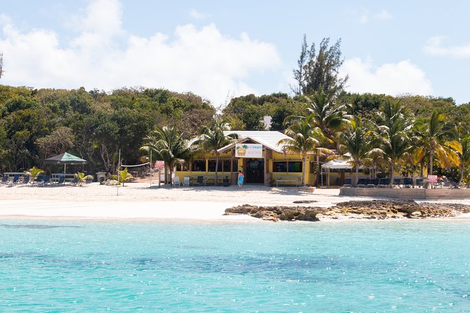 Private Speed Boat for Snorkeling or Fishing in Nassau - 34ft - What’s included (and what isn’t): staying out of surprise spending