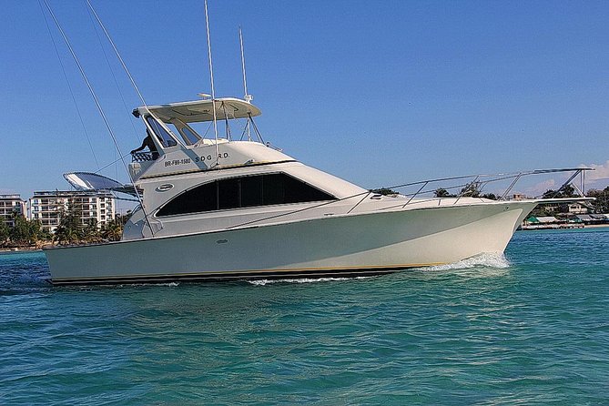 Punta Cana Private Fishing Charter boat Fortuna 42' - What trophy fishing really means for your odds (and your plan)