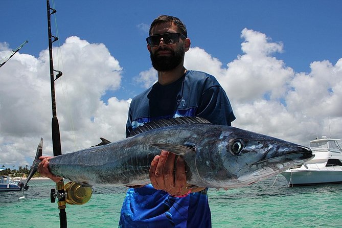 Punta Cana Private Fishing Charter on 39 Foot Boat with Bevarages - On-board extras: open bar, showers, and the small stuff that saves your trip