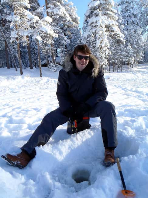 Pyhä: Ice Fishing Experience at Frozen Lake - What you might catch in Pyhäjärvi: perch, white fish, or rainbow trout