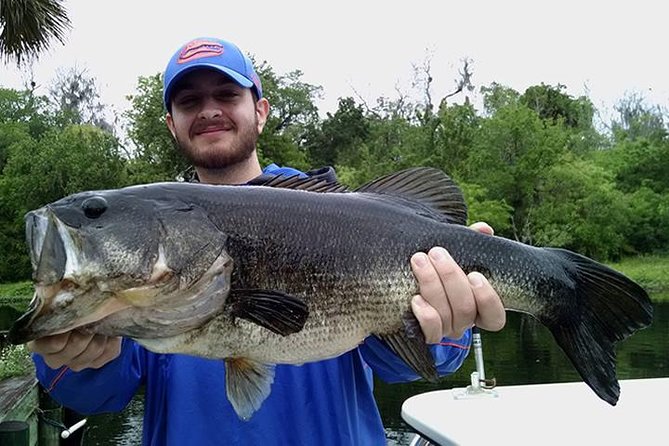 Rodman Reservoir Fishing Trips near Gainesville Florida - The short boat ride to the bass hotspot