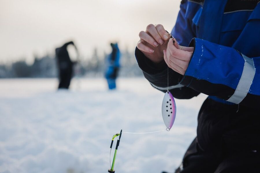 Rovaniemi: Arctic Circle Ice Fishing Experience - Getting to the ice: pickup options from Rovaniemi