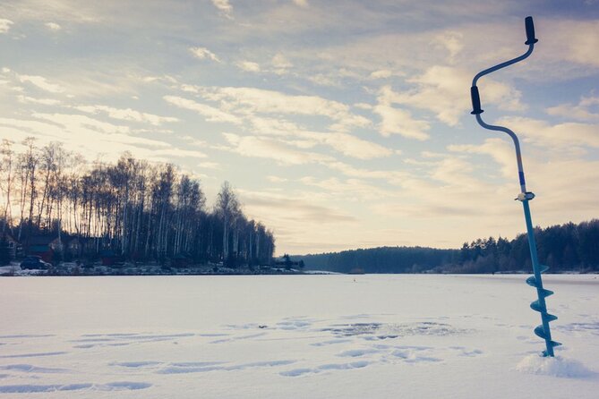 Rovaniemi: Ice Fishing from Private Lakefront Property & BBQ - Your 4-hour schedule: what happens from start to finish