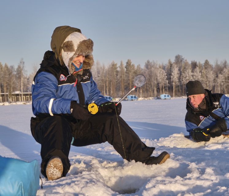 Rovaniemi: Ice-Fishing like a Finn - If You Catch: How Fresh Fish Turns Into a Winter Snack