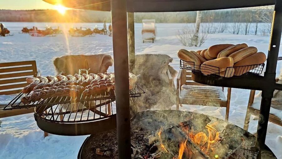 Rovaniemi: Ice Fishing Small Group Tour & Barbeque - On-ice basics: learning to drill and set up your fishing rod