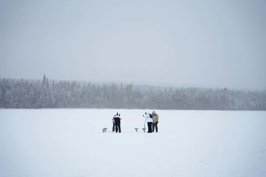 Rovaniemi: Ice Fishing Small Group Tour & Barbeque - What to pack (and what not to)