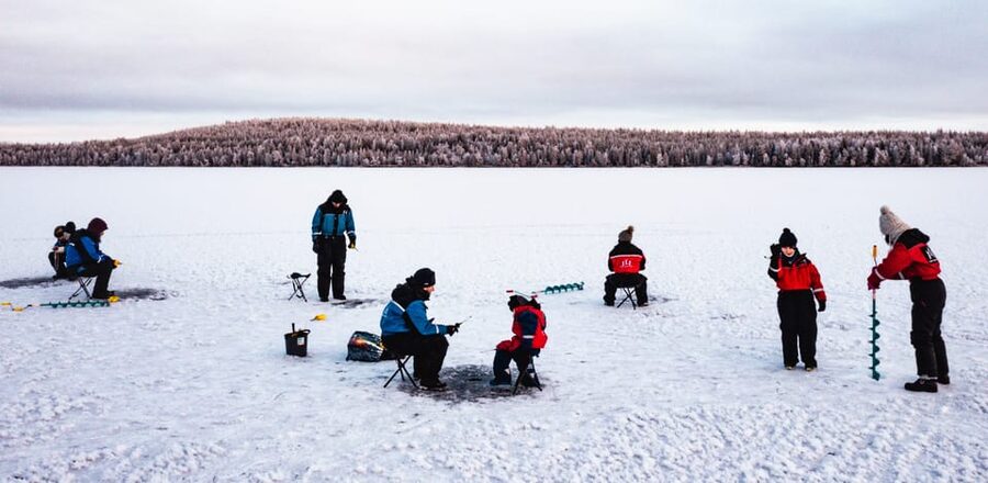 Rovaniemi: Quad Bike Ride and Ice Fishing - H2: Campfire BBQ in Lappish Style: Salmon, Bread, Marshmallows, and Blueberry Juice