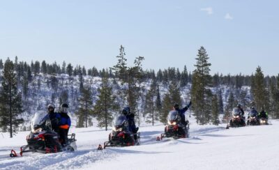 Saariselkä: Ice Fishing Safari by Snowmobile - Reaching the frozen lake: what changes when you stop moving
