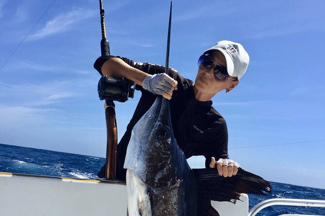 Santa Elena Fishing Charters in Punta Cana - The 4-hour plan: trolling deep sea, then the lagoon grill option