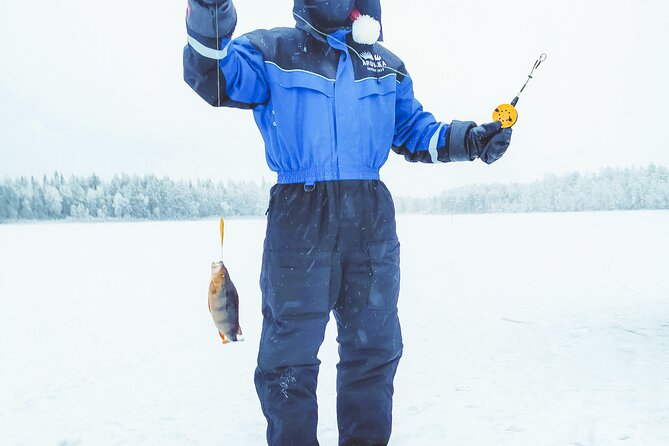 Snowmobiling and ice fishing in Apukka Resort, Rovaniemi - Who this safari suits best (and who should plan smarter)